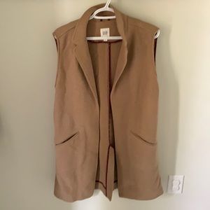 Brown gap fall vest size medium